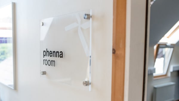 Phenna Room